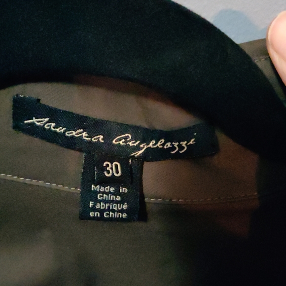 Never worn blouse - Picture 4 of 4